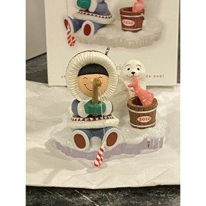 Hallmark Keepsake Series 2010 Frosty Friends Christmas Ornament #31 Fishing Seal